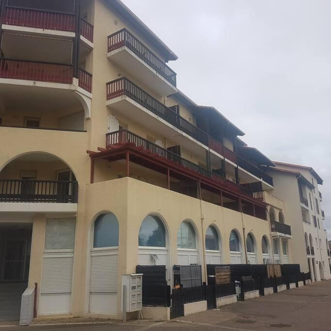 Magnifique T2 Meuble Au Pied Du Port Apartment Capbreton Luaran gambar